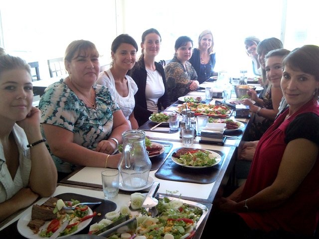 107PuntadelEsteMarzo2010-almuerzoundadecurso