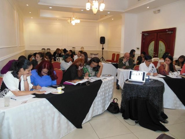 GarboImagen-DiplomaAsesordeImagen-PanamaMayo2014-3