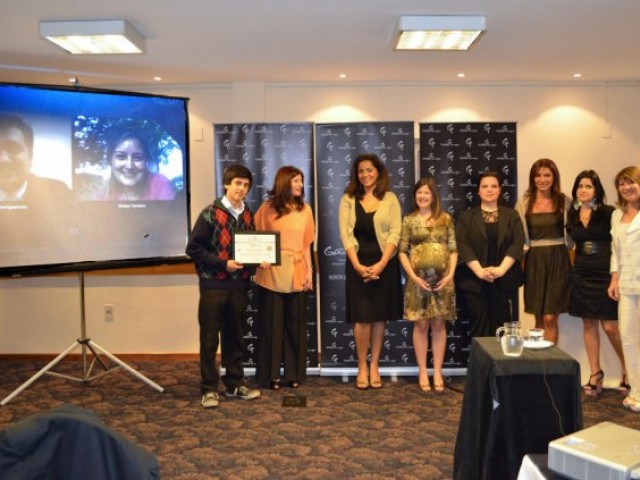 GarboImagen-Entregadiplomas-TecnicoSuperiorenAsesoradeImagenPersonal-Noviembre2012107