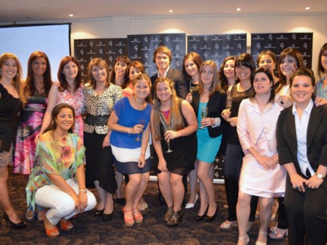 GarboImagen-ceremoniaentregadiplomas-Diciembre201214