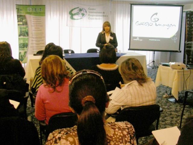 “Consideraciones desde el ceremonial para la gestión de la actividad turística” IET (Uruguay) - CIEC (Argentina)